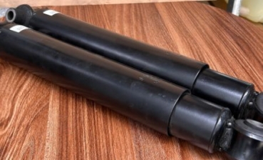 Giảm Xóc Trước Tổng Thành Xe Đầu Kéo FAW J6P 375HP